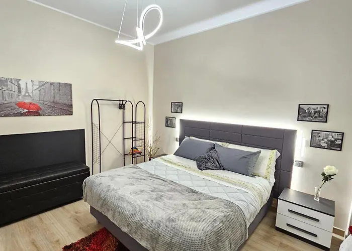 Aquari 15 Rhome Appio Latino Апартаменты *