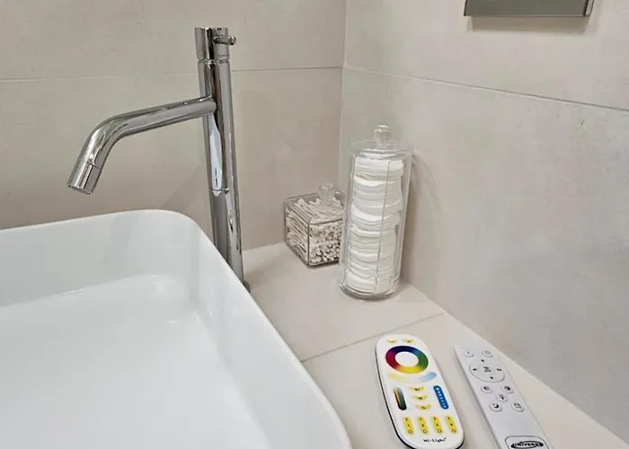 Aquari 15 Rhome Appio Latino Апартаменты